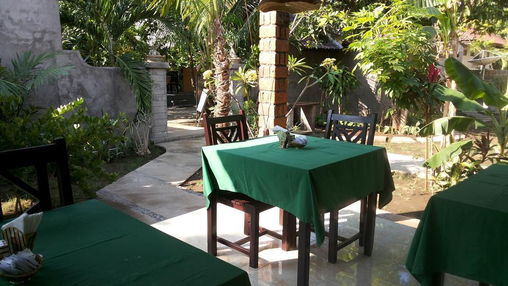 Giri Sari Guest House بيموتيران المظهر الخارجي الصورة